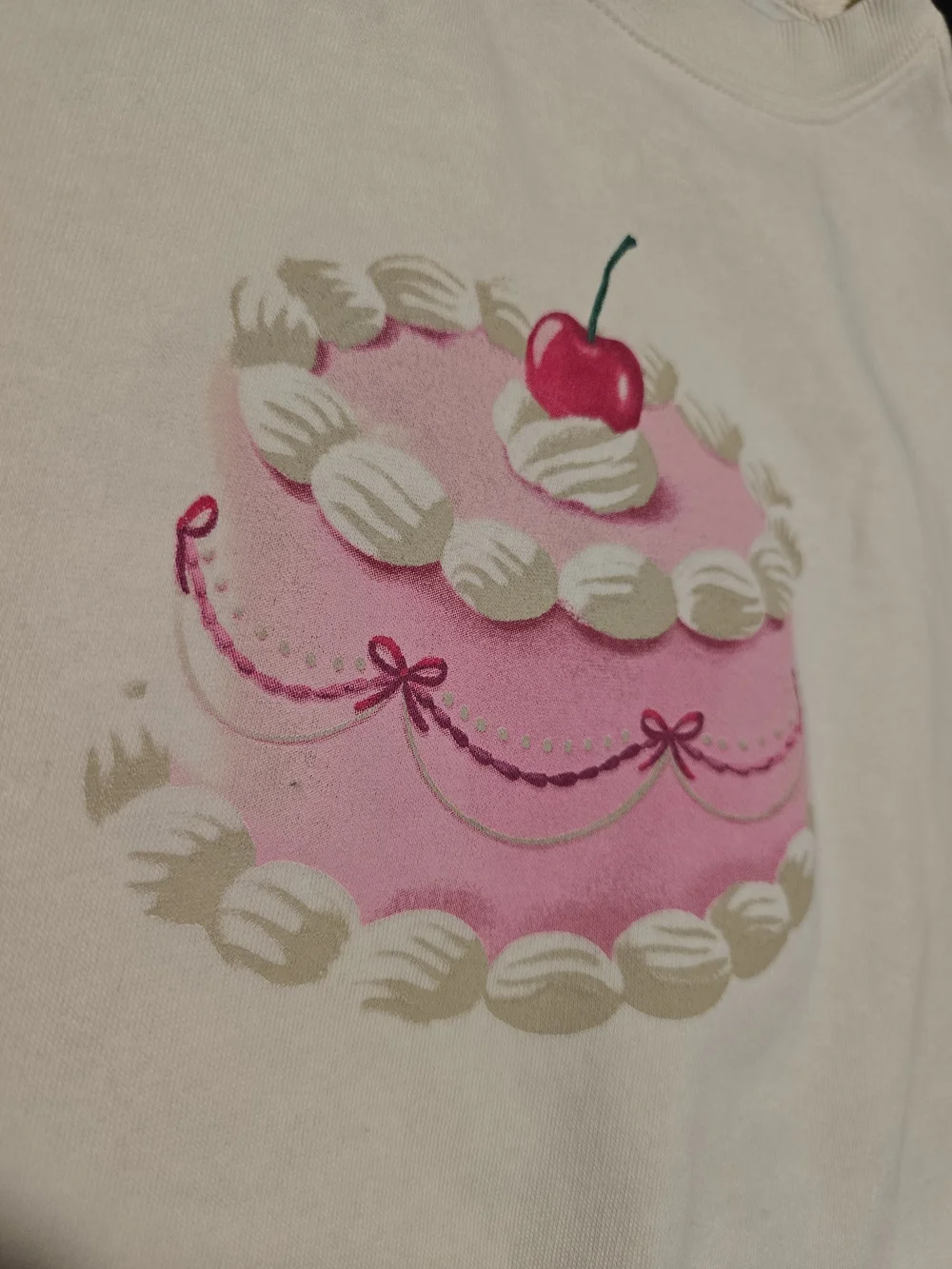 Old Navy Girls Graphic Fleece Sweatshirt Pink Cake Crew Neck Cream Size L 10-12